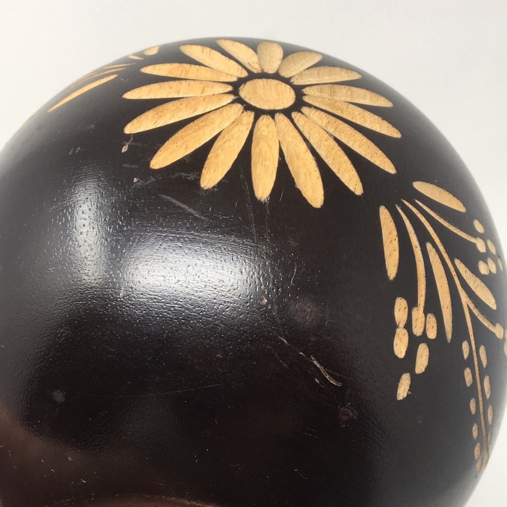 Carved  Wood Spherical Tea Light Holder - Picture 10 of 10